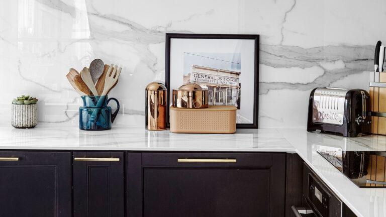 What to Store On Kitchen Worktops And What Should Not!