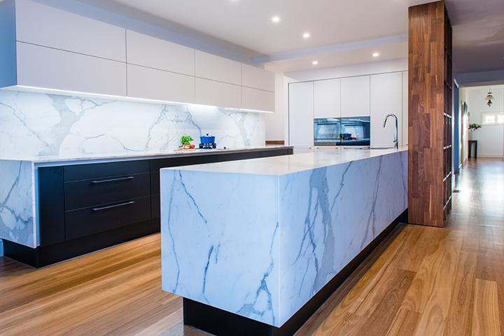 Innovative-Kitchen-Worktops-For-A-Contemporary-Cooking-Space.jpeg