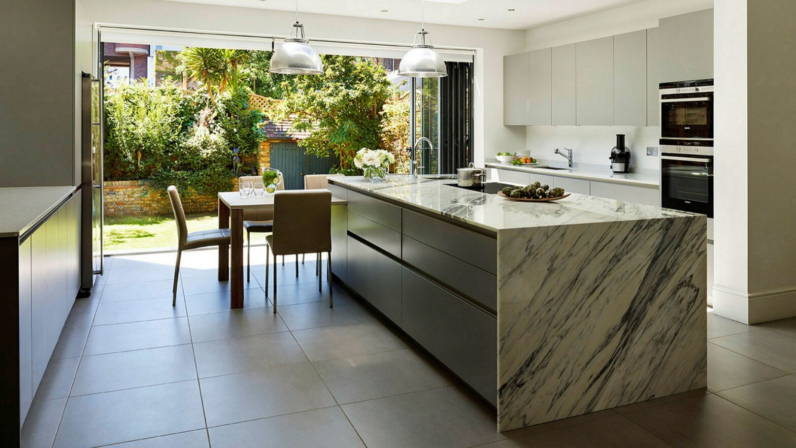 Installing Quartz Worktops